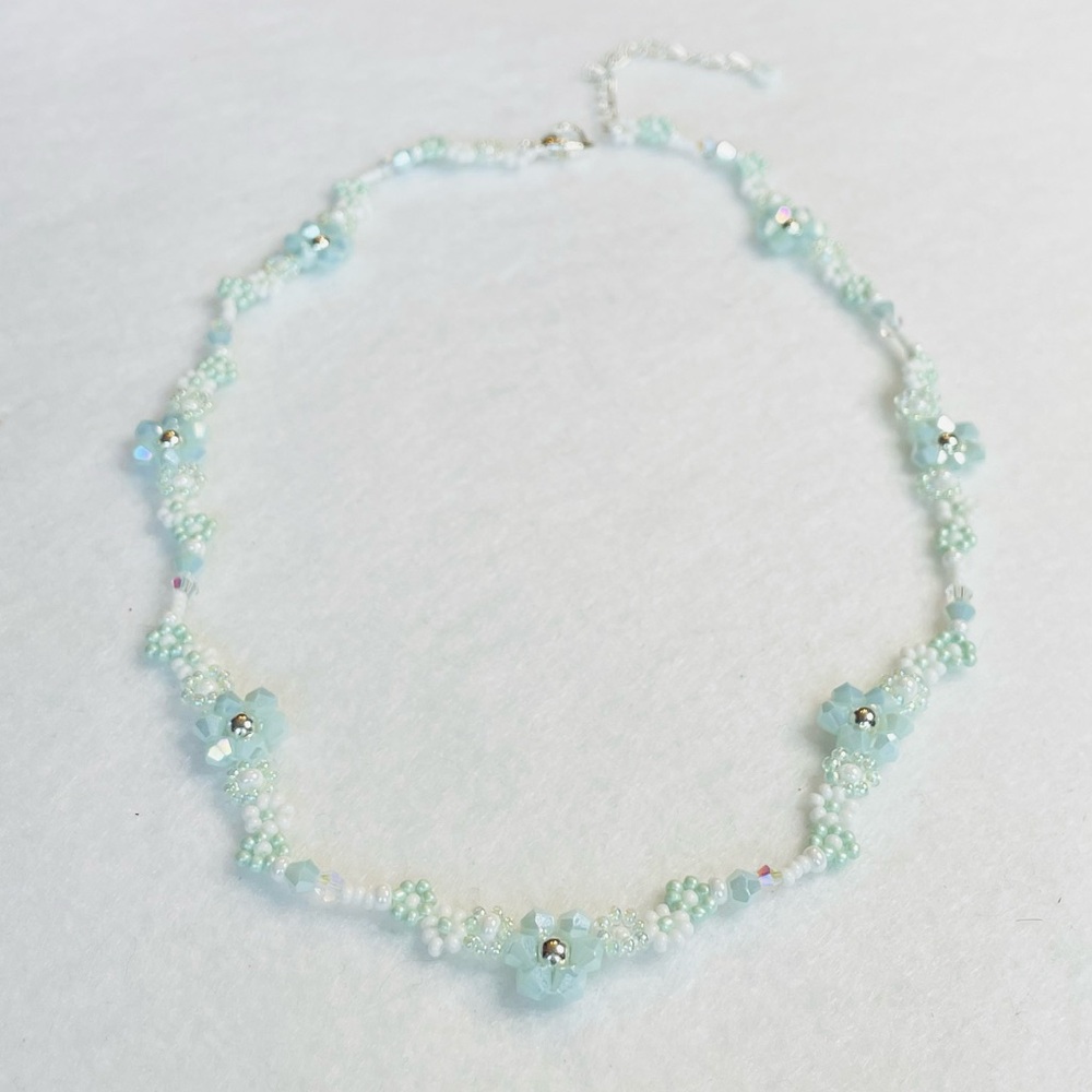 Caribbean Mist Floral Necklace Daisy Crystal Glass Sterling Silver Choker